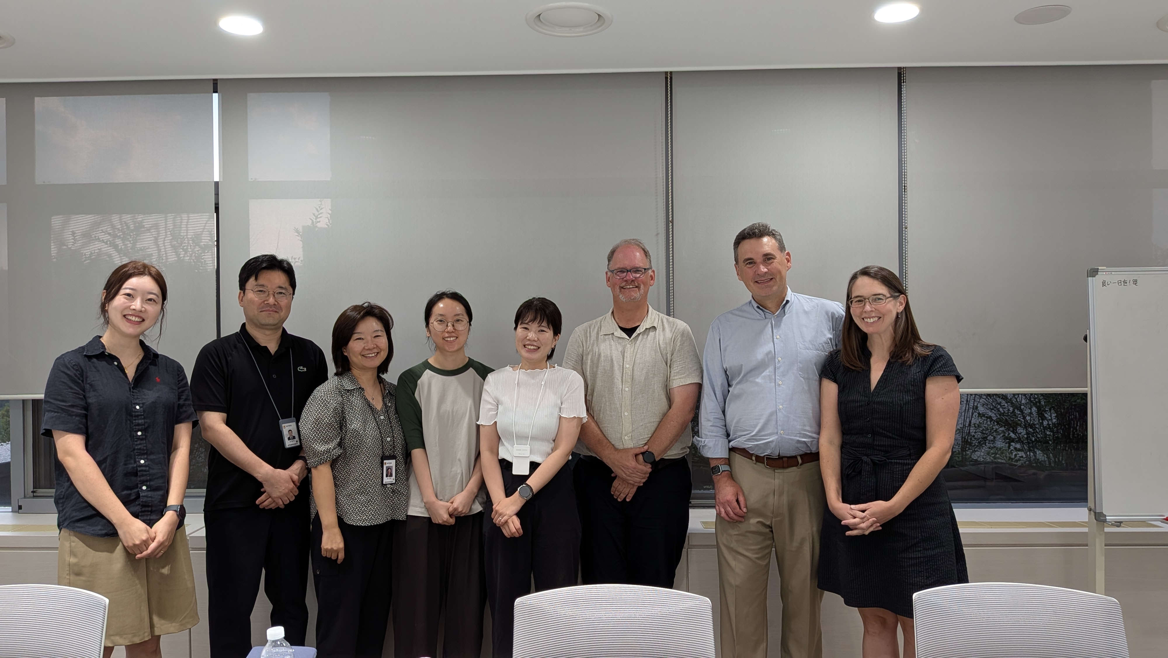 Martin Kalfatovic, Tom Cramer, and Rochelle Lundy with team members from the National Museum of Korea